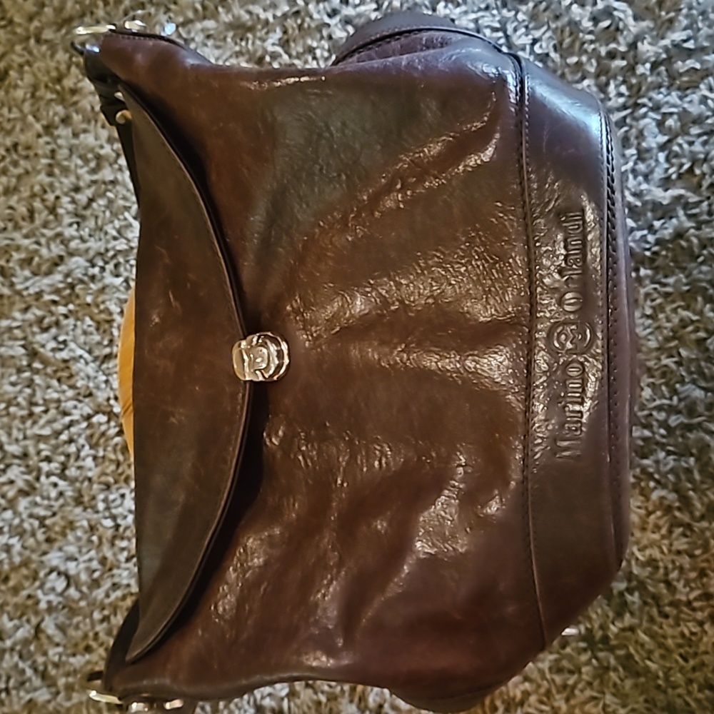 Elegant Brown Italian Leather Shoulder Bag - Picture 3 of 11